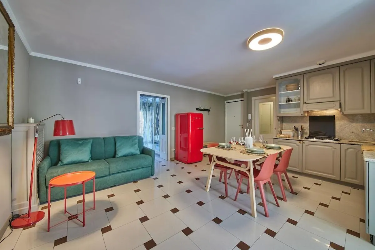 Navigli - Appartamento Di Classe Con Terrazza Milano